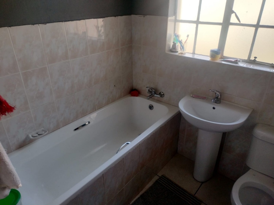 3 Bedroom Property for Sale in Mandela View Free State